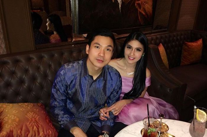 Dewi harvey mewah hidup moeis sandra suami anak ternyata beli