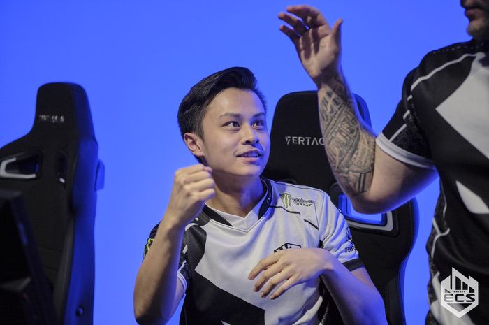Jake “Stewie2K” Yip manages to seal the win for Team Liquid