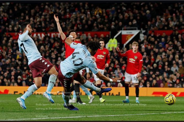 Tyrone Mings menyamakan kedudukan lewat golnya untuk Aston Villa di markas Manchester United, Old Trafford, 1 Desember 2019.