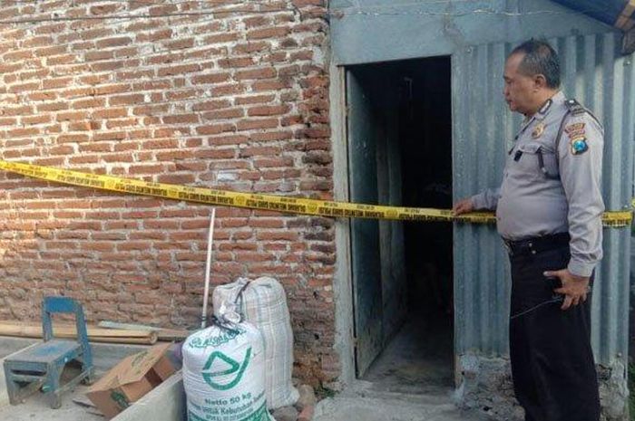 Siswi SMk lahirkan bayi di kamar mandi dan membungkus si bayi dalam plastik.