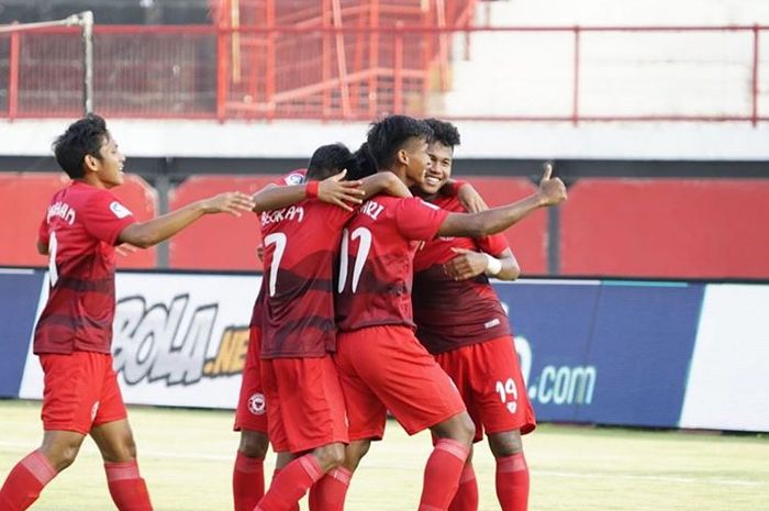 Skuat Indonesia All Star U-20 yang merayakan gol saat menghadapi Real Madrid U-20 pada ajang U-20 International Cup 2019.