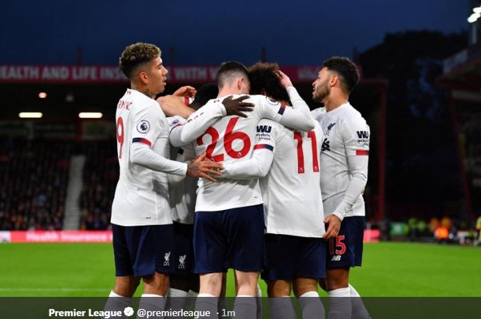Para pemain Liverpool merayakan gol yang dicetak ke gawang Bournemouth dalam laga Liga Inggris di Stadion Vitality, Sabtu (7/12/2019).