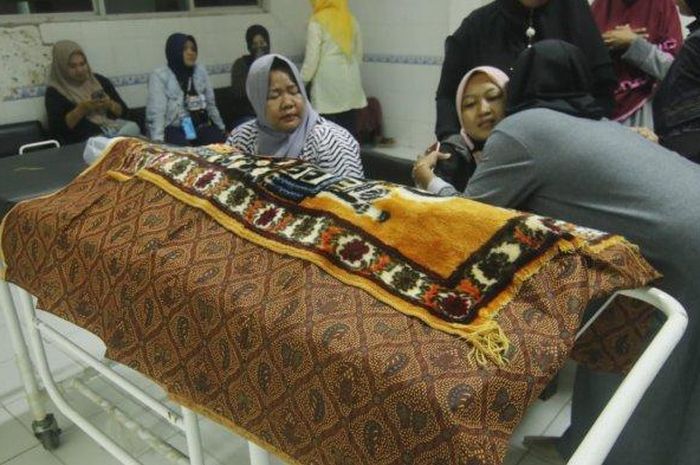 Mayat balita Ahmad Yusuf Ghozali (4) masih di rumah sakit. Mayatnya ditemukan warga di Samarinda Ulu