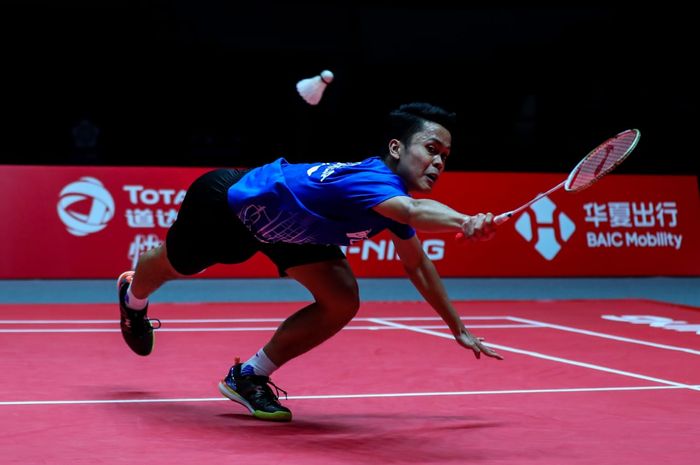 Aksi Anthony Sinisuka Ginting pada babak penyisihan Grup B BWF World Tour Finals 2019, Kamis (12/12/2019)