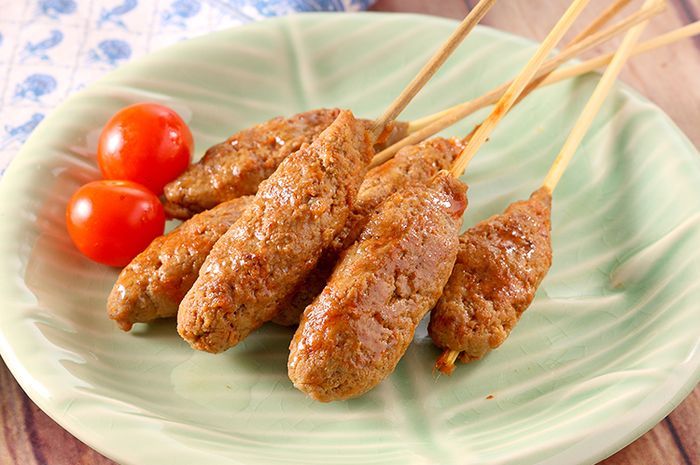 Agar Bersantap Bareng Keluarga Jadi Lebih Istimewa, Cobain Resep Sate Daging Panggang Ini, Deh
