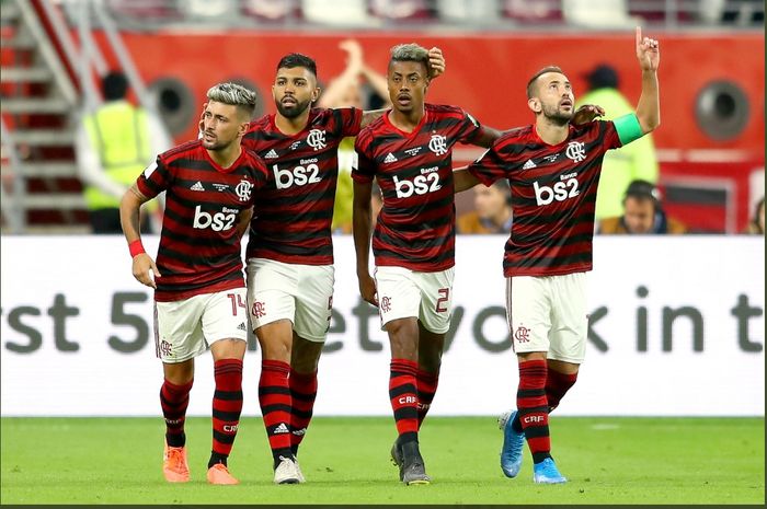 Para pemain Flamengo merayakan kemenangan atas Al-Hilal di semifinal Piala Dunia Klub 2019, Selasa (17/2/2019) di Doha, Qatar.