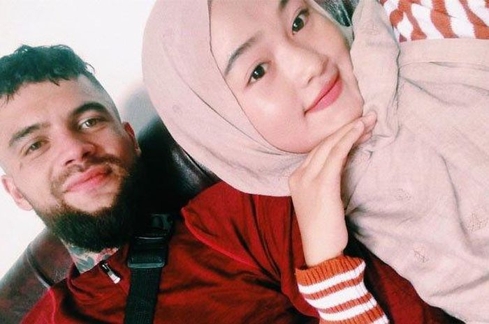 Dhea Simatupang, wanita biasa yang dinikahi Diego Michiels 