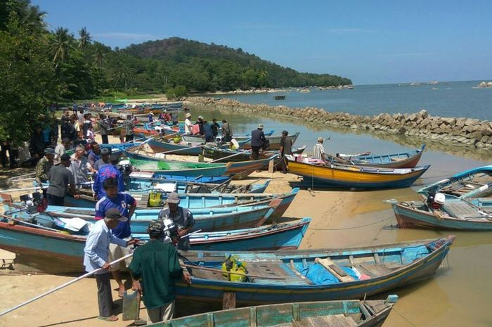 Jenis Usaha Ekonomi Bagi Penduduk Yang Tinggal Di Sekitar Pantai Semua Halaman Kids Jenis Usaha Ekonomi Bagi Penduduk Yang Tinggal Di Sekitar Pantai Semua Halaman Kids