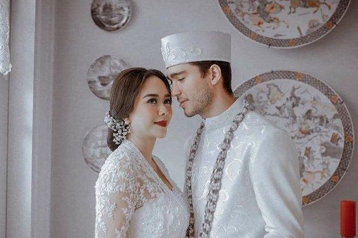 Aura Kasih dan Eryck Amaral