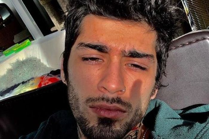 Chord dan Lirik Lagu 'Tonight' Milik Mantan Personel One Direction, Zayn Malik - Sonora.id
