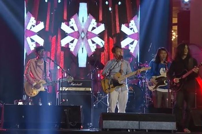 Lirik Lagu 'Lagu Kesepian' Yang Diciptakan Oleh Efek Rumah Kaca - Sonora.id