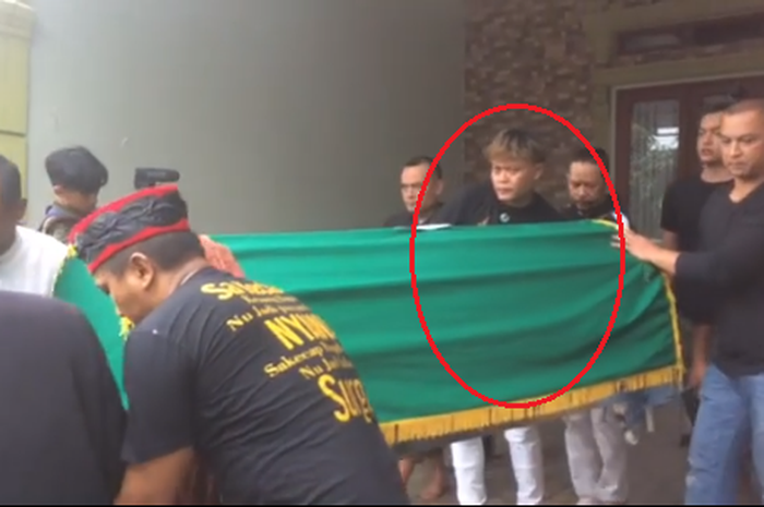 Bayi Gaib 2020 Saat Tampil Teddy Suami Lina Selalu Pakai Peci Ada Apa 