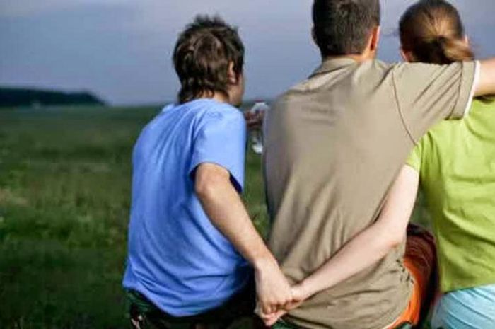 Kisah Wanita Poliandri Yang Memiliki 2 Suami Setiap Hari Menderita Di Atas Ranjang Semua Halaman Suar