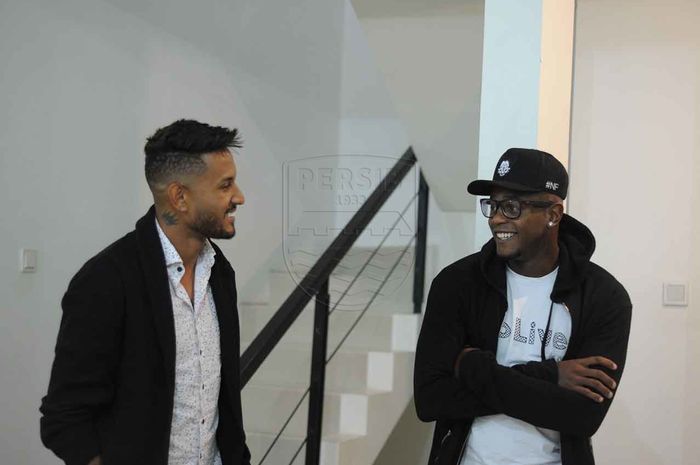 Dua pemain asal Brasil, Wander Luiz dan Joel Vinicius. 