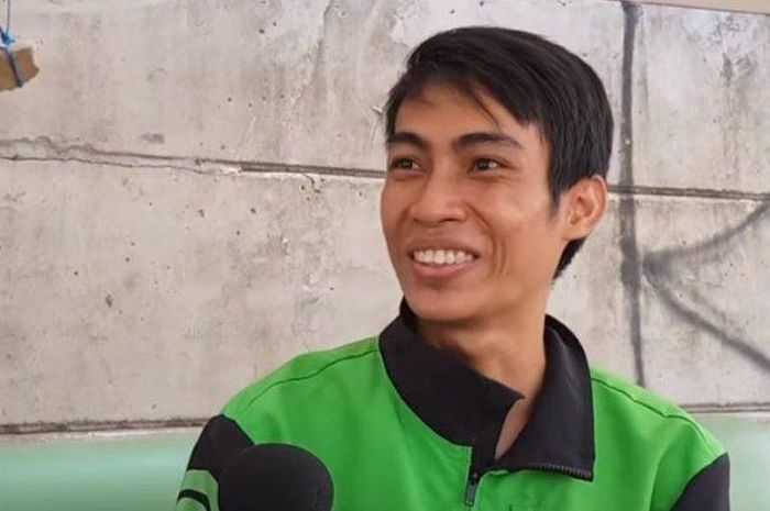 Driver ojek online, Ahmad