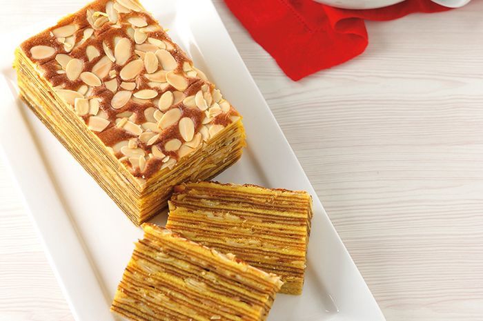 Lapis Legit Almond