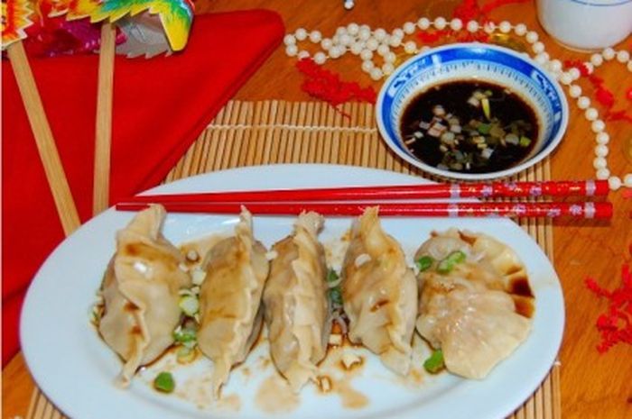 Hidangan jiaozi, dumpling khas China yang selalu hadir saat perayaan Imlek