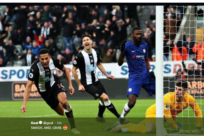 Isaac Hayden mencetak gol kemenangan Newcastle United atas Chelsea dalam laga Liga Inggris di St James Park, 18 Januari 2020.