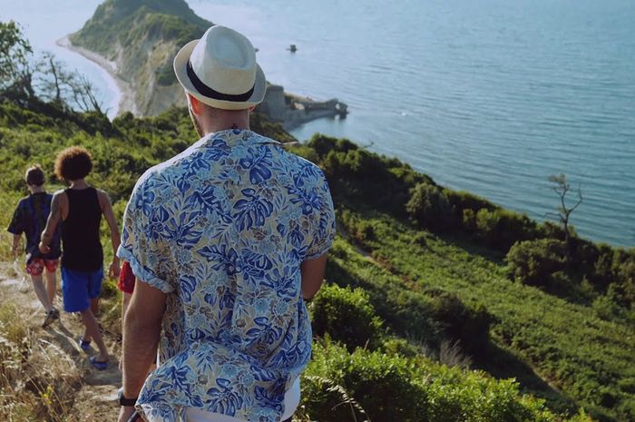 Lirik Lagu 'Te Molla' Yang Dipopulerkan Oleh ARNON