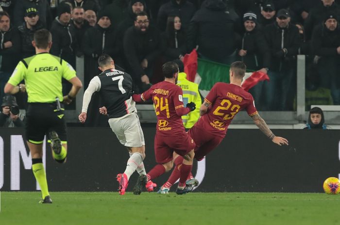 Cristiano Ronaldo mencetak gol pertamanya di Coppa Italia saat melawan AS Roma di babak perempat final musim 2019-2020, Rabu (22/1/2020) di Allianz Stadium Turin.