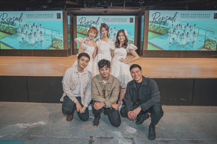 Lirik Lagu Rapsodi Milik Jkt48 Yang Diciptakan Laleilmannino Sonora Id