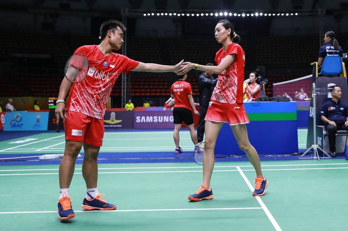 Pasangan ganda campuran Indonesia, Hafiz Faizal/Gloria Emanuelle Widjaja, pada babak kedua Thailand Masters 2020 di Stadium Indoor Huamark, Bangkok, Kamis (23/1/2020).