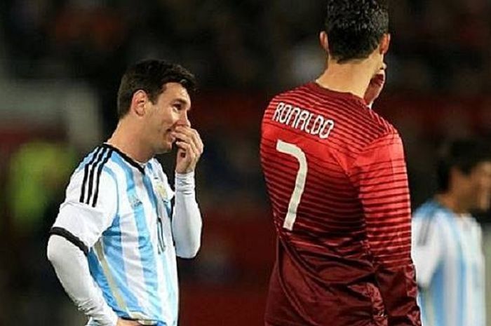 Tentang Lionel Messi atau Cristiano Ronaldo, Ronaldinho dan Ronaldo punya jagoannya.