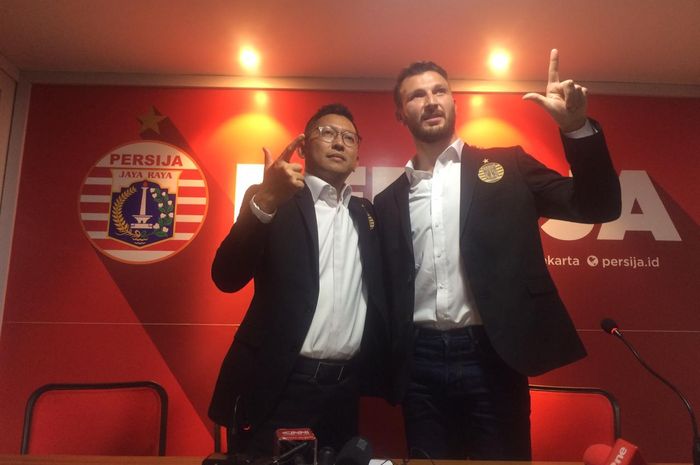 Bek asal Italia, Marco Motta, diperkenalkan sebagai pemain baru Persija, Senin (3/2/2020).