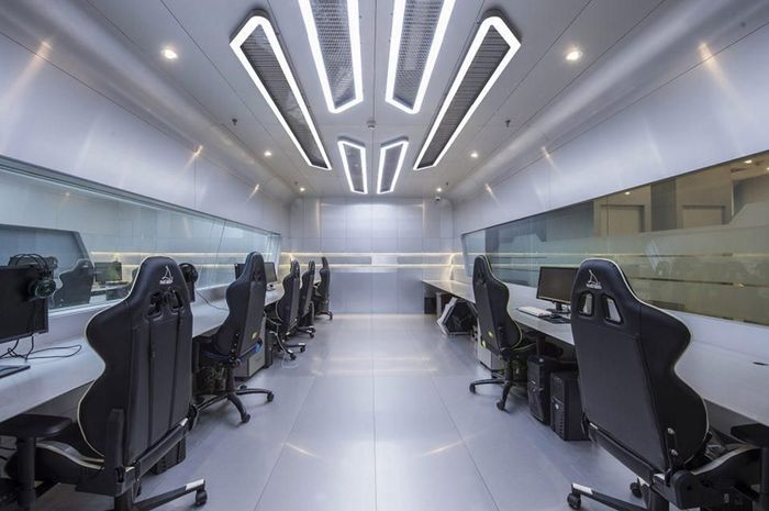 Training room at OMG Esports training center