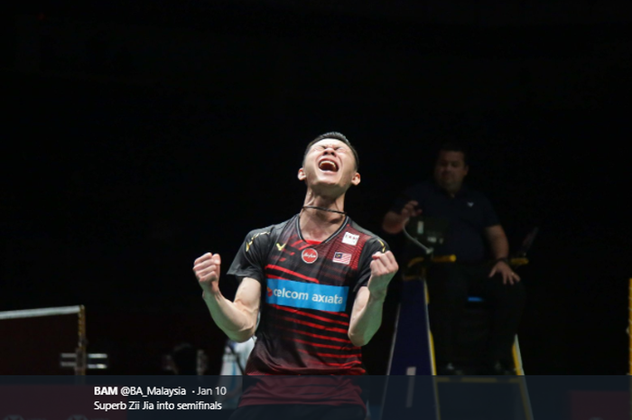 Ekspresi pebulu tangkis tunggal putra Malaysia, Lee Zii Jia, setelah sukses mengalahkan Shi Yu Qi (China) dalam babak perempat final Malaysia Masters 2020 di Axiata Arena, 10 Januari 2020.