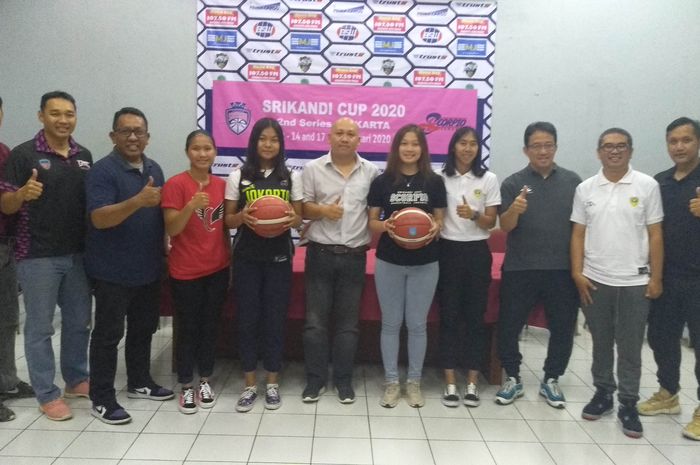 Konferensi pers Srikandi Cup 2020 yang berlangsung di GOR Soemantri, Kuningan, Jakarta Selatan, pada Selasa (11/2/2020).