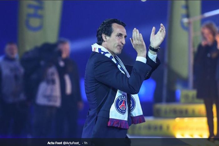 Unai Emery saat masih menjadi pelatih Paris Saint-Germain.