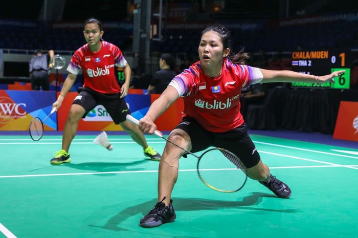 Siti Fadia Silva Ramadhanti/Ribka Sugiarto bertanding pada laga keempat melawan Thailand pada pertandingan Grup Y Kejuaraan Beregu Asia di Rizal Memorial Stadium, Manila, Filipina, Kamis (13/2/2020)