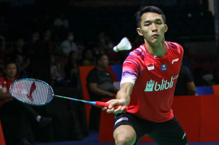 Pemain tunggal putra Indonesia, Jonatan Christie, saat beraksi pada semifinal Kejuaraan Beregu Asia 2020 di Rizal Memorial Coliseum, Manila, Filipina, Sabtu (15/2/2020). 