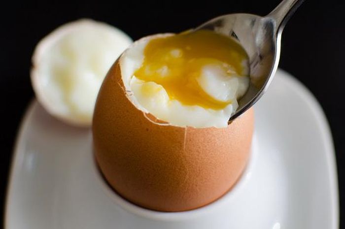 Jadi Favorit Orang Indonesia Makan Telur Setengah Matang Ternyata Berbahaya Banget Bagi Tubuh Semua Halaman Sajian Sedap