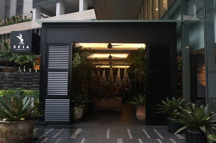 Front facade of Seia Restaurant at Menara Astra, Central Jakarta.