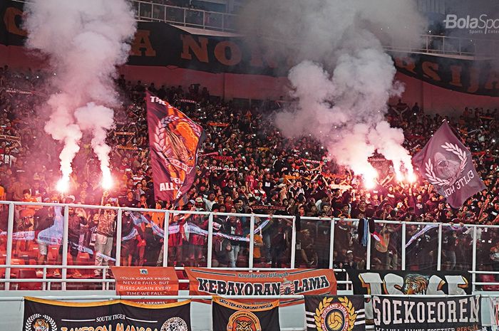 Suporter Persija Jakarta, The JakMania. 