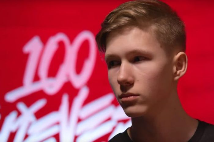 Martin 'MrSavage' Andersen, a 15-year-old boy who was recently recruited by 100 Thieves