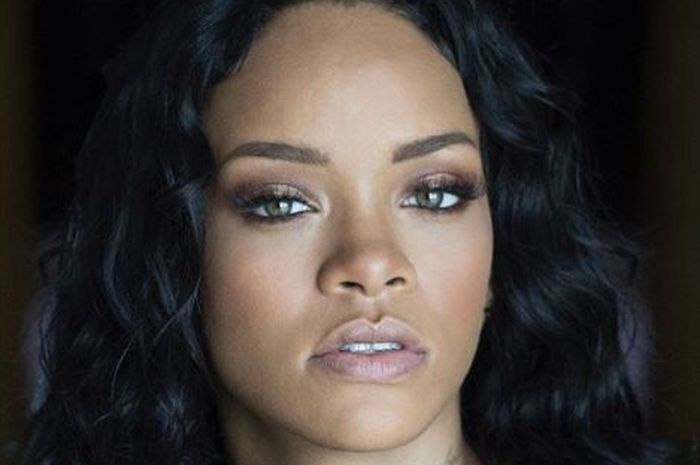 Cerita 17 Tahun Atas Aktif dalam Kegiatan Kemanusiaan Rihanna Terima 