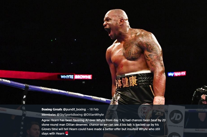 Petinju kelas berat Inggris, Dillian Whyte. 