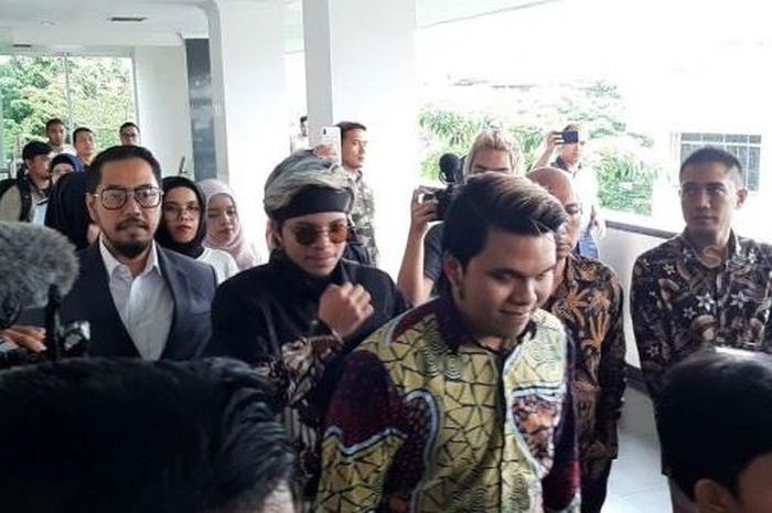 Atta Halilintar Mengklaim bahwa Lagu 'Lagi Syantik' yang ...