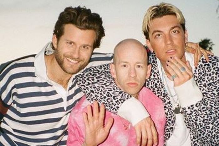 Chord dan Lirik Lagu ‘Malibu Nights’ Milik LANY, I drive, chasing