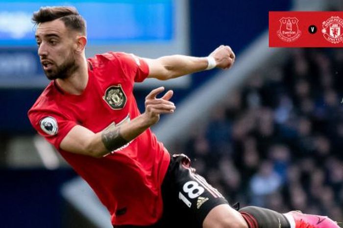 Playmaker Manchester United, Bruno Fernandes, tengah beraksi pada laga Liga Inggris melawan Everton di Stadion Goodison Park, Liverpool, Ahad (1/3/2020).