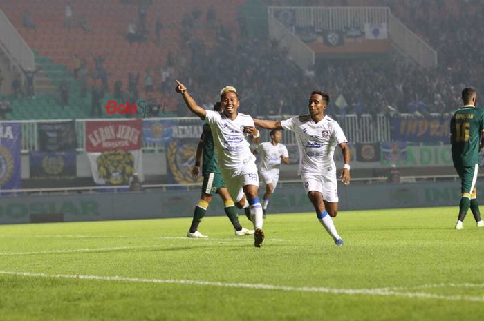 Kushedya Yudo, mencetak gol buat Arema FC saat melawan Tira-Persikabo pada pekan pertama Shopee Liga 1 2020, Senin (2/3/2020) di Stadion Pakansari, Bogor.