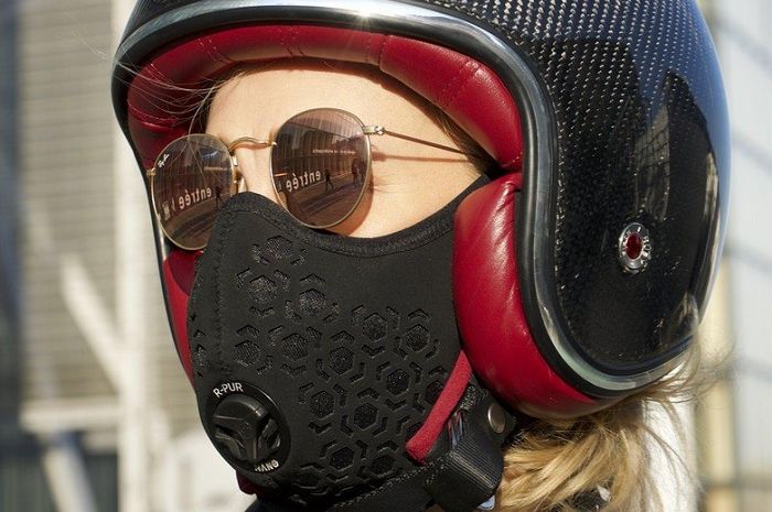 Pas Buat Antisipasi Virus Corona, Berikut Ini Pilihan Masker Motor