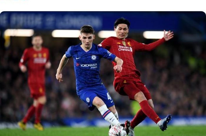 Gelandang Chelsea, Billy Gilmour, beraksi dalam laga 16 besar Piala FA kontra Liverpool di Stadion Stamford Bridge, Selasa (3/3/2020).