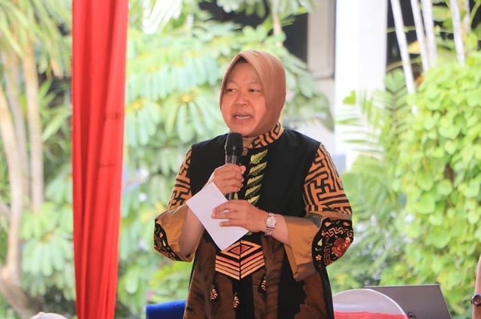 Wali Kota Surabaya Tri Rismaharini mengaku sering mendapatkan teror gaib.