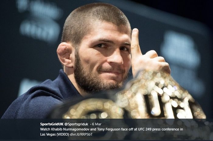 Petarung UFC asal Rusia, Khabib Nurmagomedov, saat jumpa pers jelang pertandingan melawan Tony Ferguson pada ajang UFC 249. 