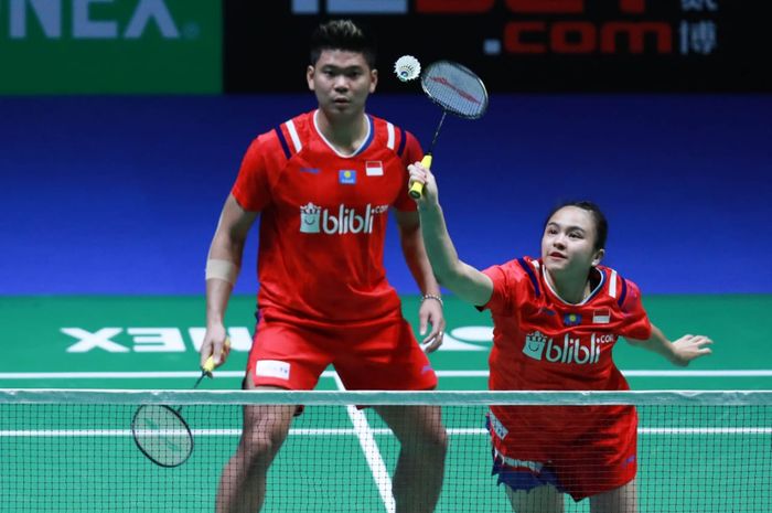 Pasangan ganda campuran Indonesia, Praveen Jordan/Melati Daeva Oktavianti, tampil pada perempat final All England Open 2020, Jumat (13/3/2020)