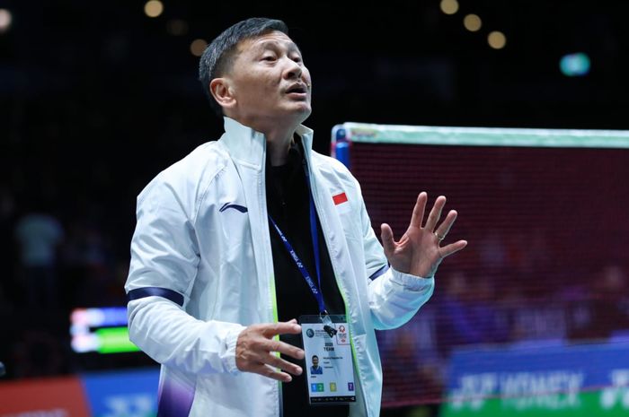 Pelatih kepala tunggal putra Indonesia, Hendry Saputra Ho, pada All England 2020 di Arena Birmingham, Inggris, Kamis (12/3/2020).